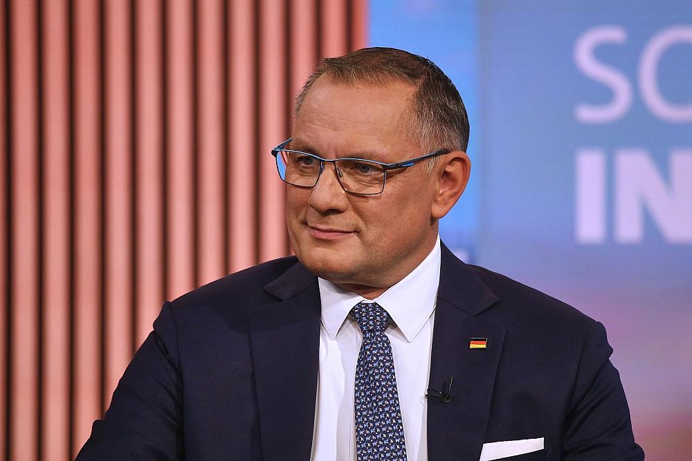 Chrupalla wirft Regierung „Doppelmoral“ bei Russland-Debatte vor