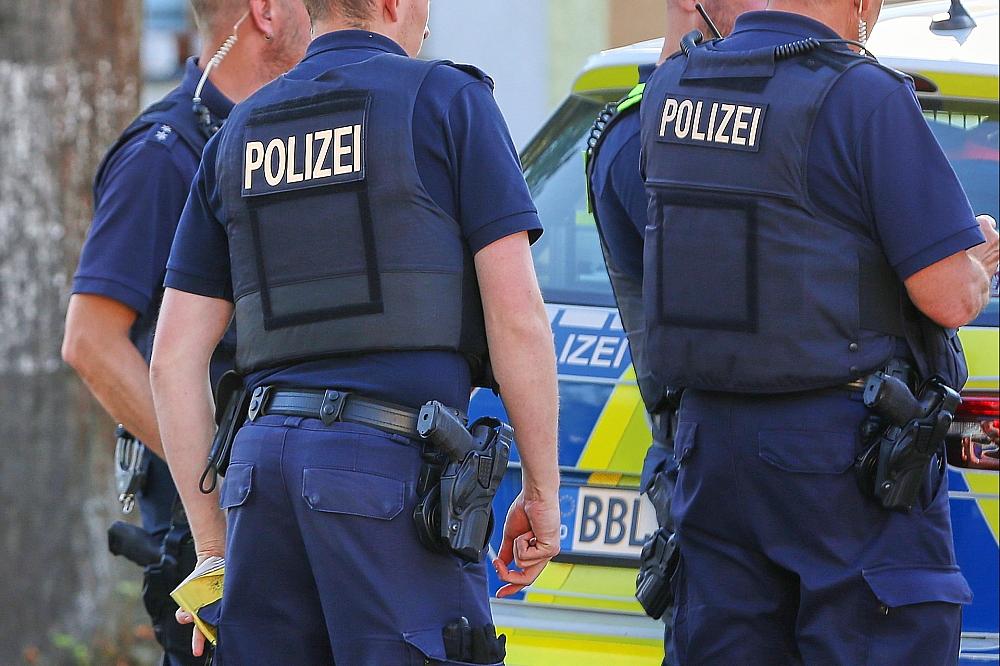 Nach Sabotage an Umspannwerken: Polizei sucht 48-Jährigen mit Foto