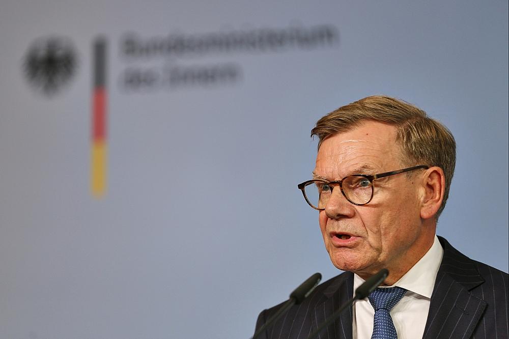 Wadephul: Festsetzung von Schattenflotten-Tankern ist Option