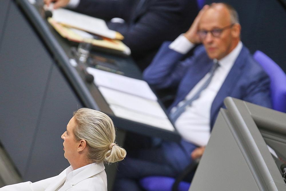 Kramp-Karrenbauer warnt CDU vor „Geiselhaft“ durch die AfD