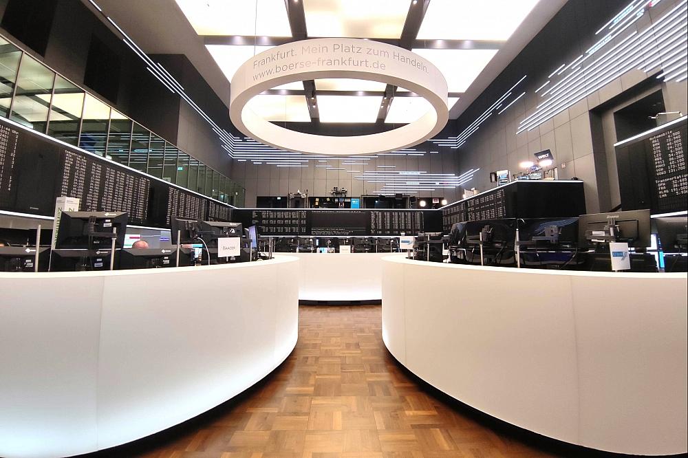 Dax leicht im Minus – US-Feiertag sorgt für ruhigen Handel