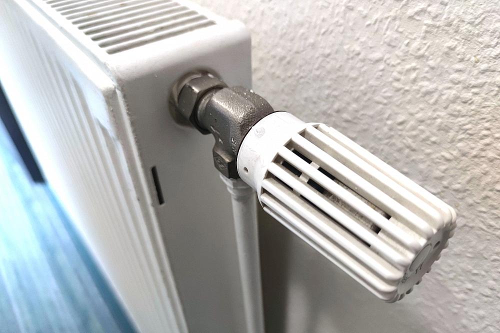 Strom- und Gaspreise für Haushalte im 1. Halbjahr niedriger