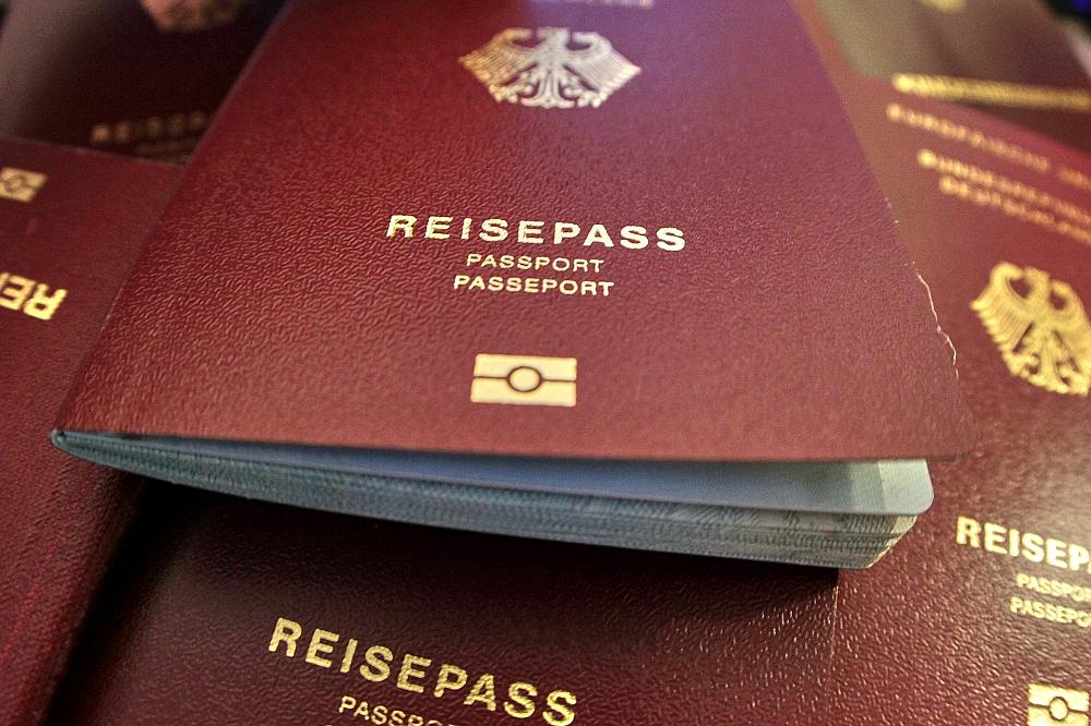Betrug mit Nazi-Opferstatus: Chinesen erschleichen deutsche Pässe