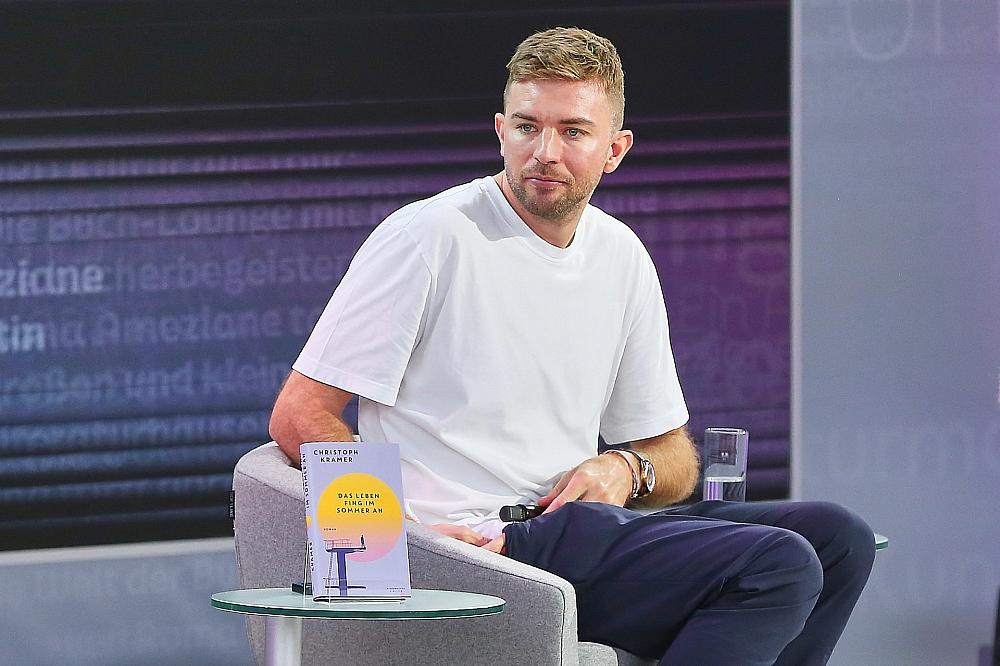 Kramer schreibt zweiten Roman: 1.000 Tage am Schreibtisch
