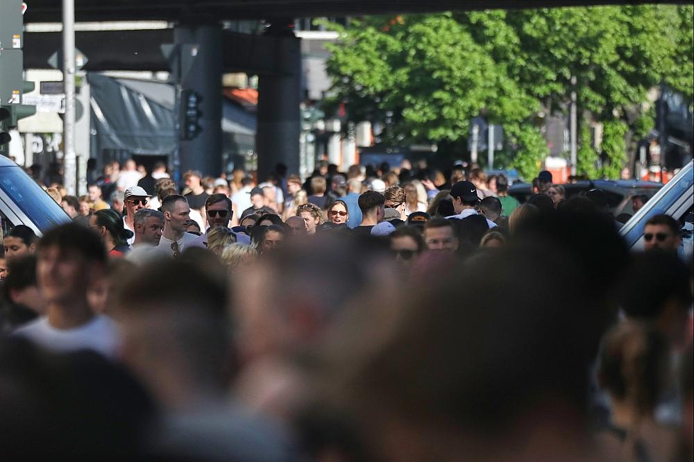 Forsa: 79 Prozent sorgen sich um Zukunft der Demokratie