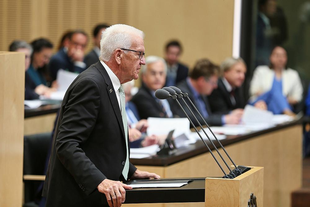 Kretschmann hält Demokratie in Deutschland für enorm gefährdet