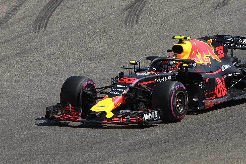 Formel 1: Verstappen feiert Sieg bei Nachtrennen in Singapur