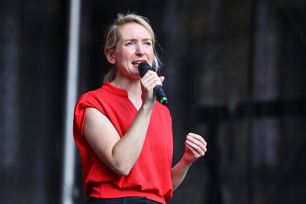 Linken-Chefin fordert Stopp der Reformpläne