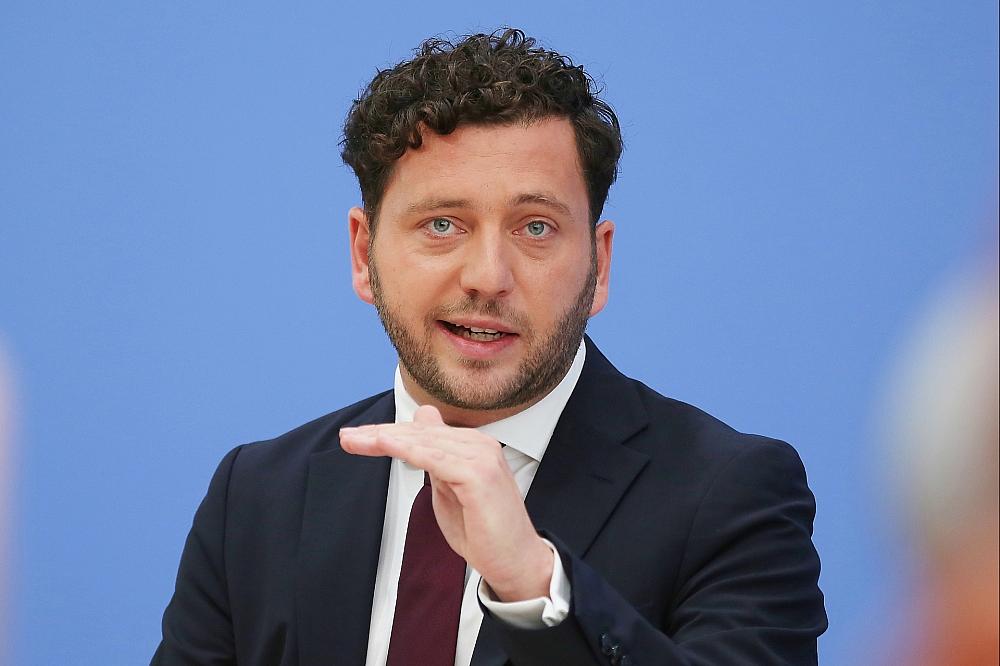 Banaszak gibt Berliner Landesverband bei Sondierungen freie Hand