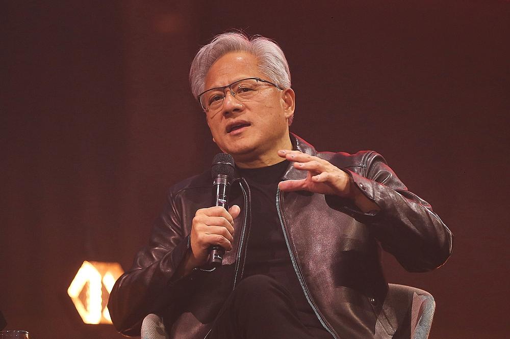 Nvidia-Chef Huang nennt KI-Warnungen „lächerlich“