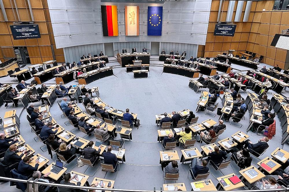 Union fordert Klarheit über Berliner Parlamentspräsidenten